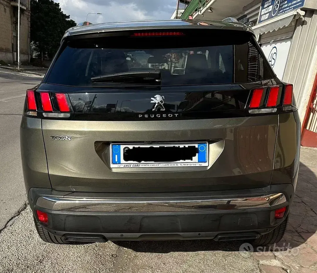 Occasion Peugeot 3008 120 ch (88 kW) 2020 Vert SUV