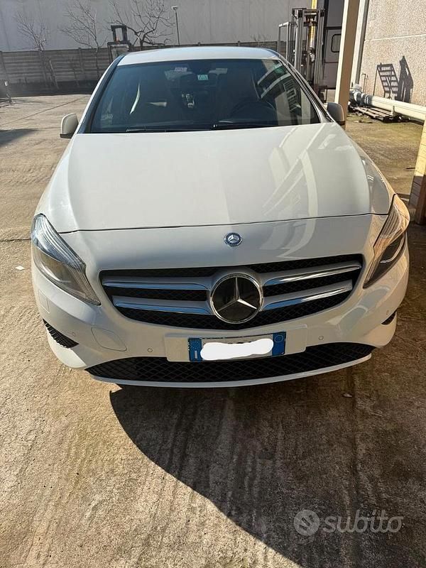 Usata Mercedes A180 Premium 109 CV (80 kW) 2014 Bianco Berlina