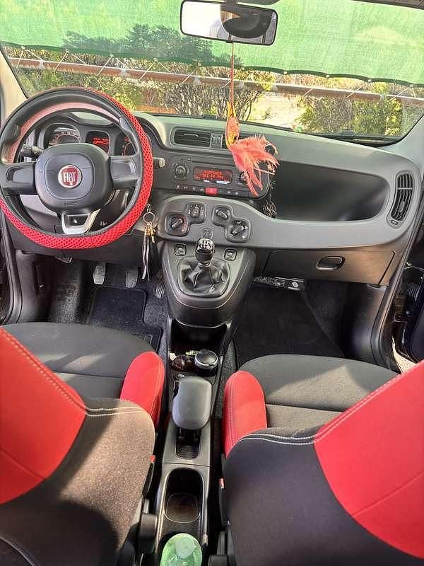 Usata Fiat Panda Pop 69 CV (50 kW) 2017 Nero Utilitaria