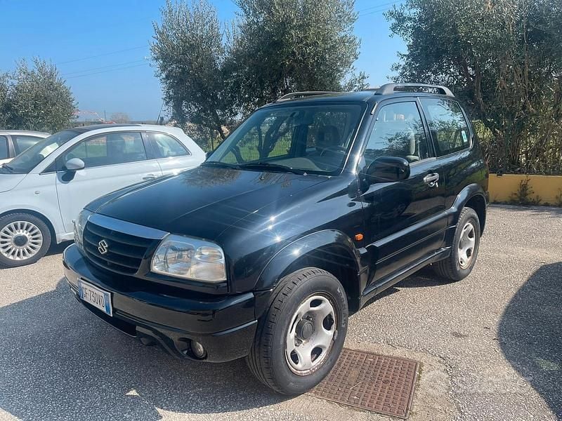 Usata Suzuki Grand Vitara 94 CV (69 kW) 2001 Nero SUV