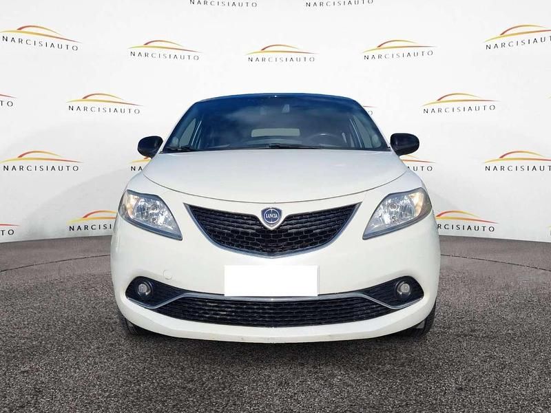 Usata Lancia Ypsilon S 95 CV (69 kW) 2016 Bianco Utilitaria