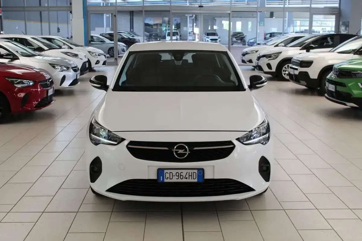 Usata Opel Corsa Edition 75 CV (55 kW) 2021 Bianco Utilitaria