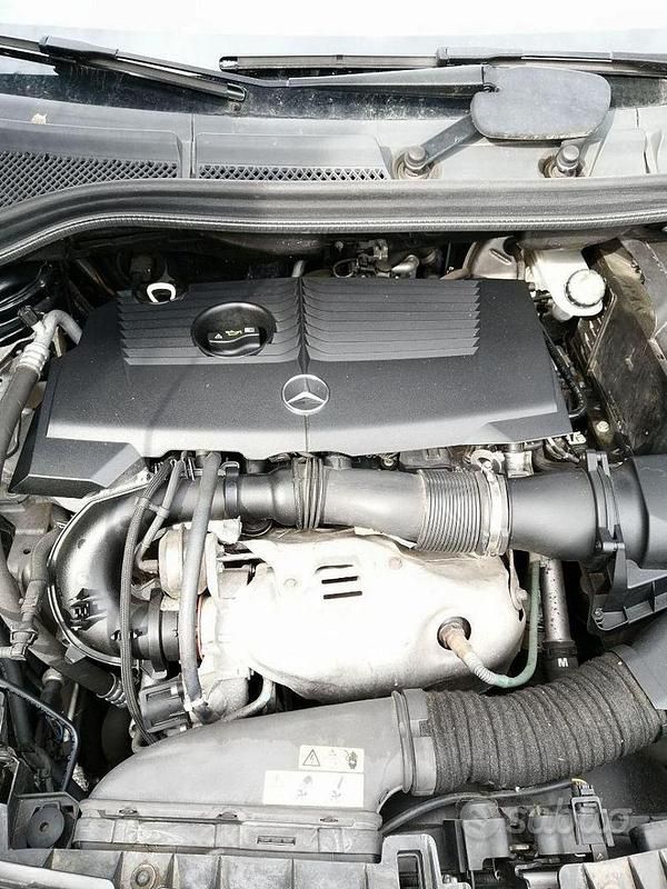 Usata Mercedes B180 Executive 122 CV (89 kW) 2012 Nero Monovolume