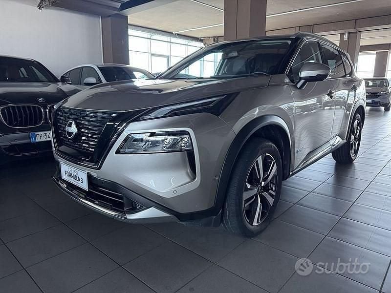 Usata Nissan X-Trail Tekna 213 CV (156 kW) 2022 Grigio SUV