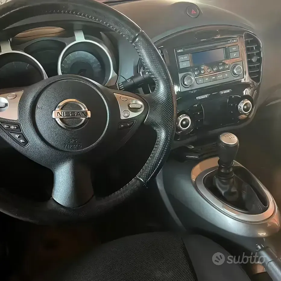 Usata Nissan Juke 110 CV (80 kW) 2012 Rosso SUV