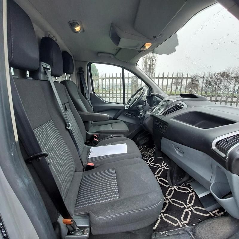 Usata Ford Transit Custom Trend 125 CV (91 kW) 2015 Grigio Berlina
