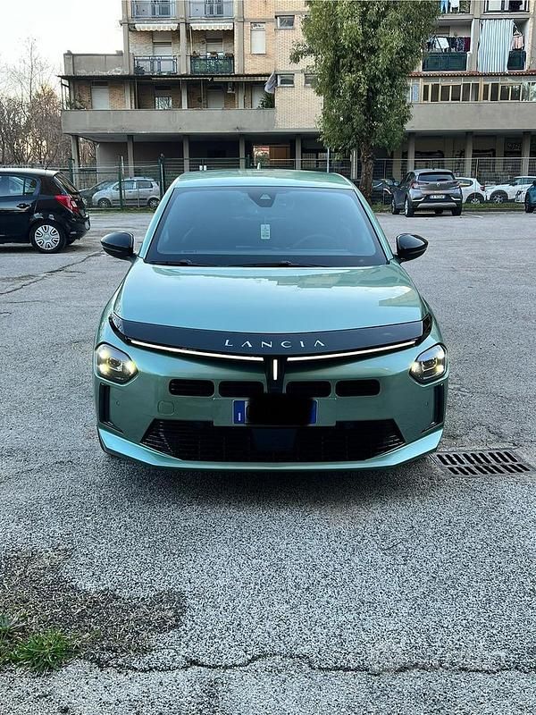 Usata Lancia Ypsilon 2024 Verde Utilitaria