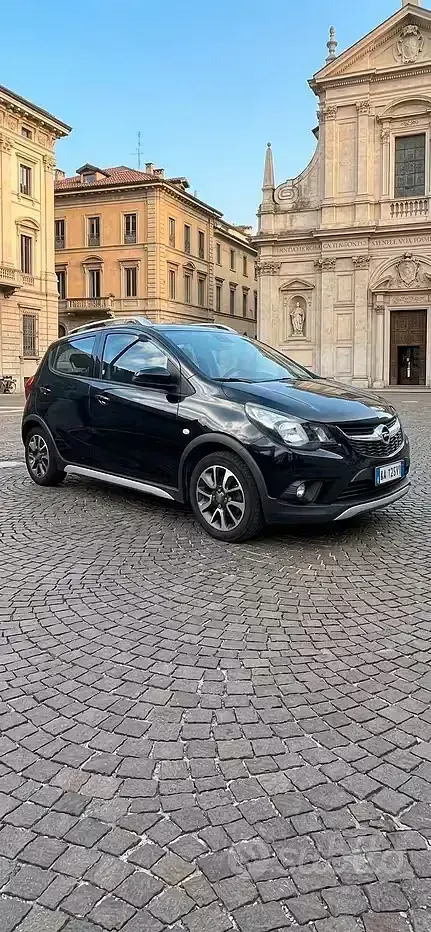 Usata Opel Karl Rocks 75 CV (55 kW) 2019 Utilitaria