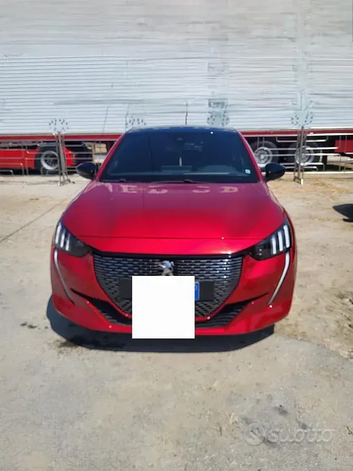 Usata Peugeot 208 GT 131 CV (96 kW) 2022 Rosso Utilitaria