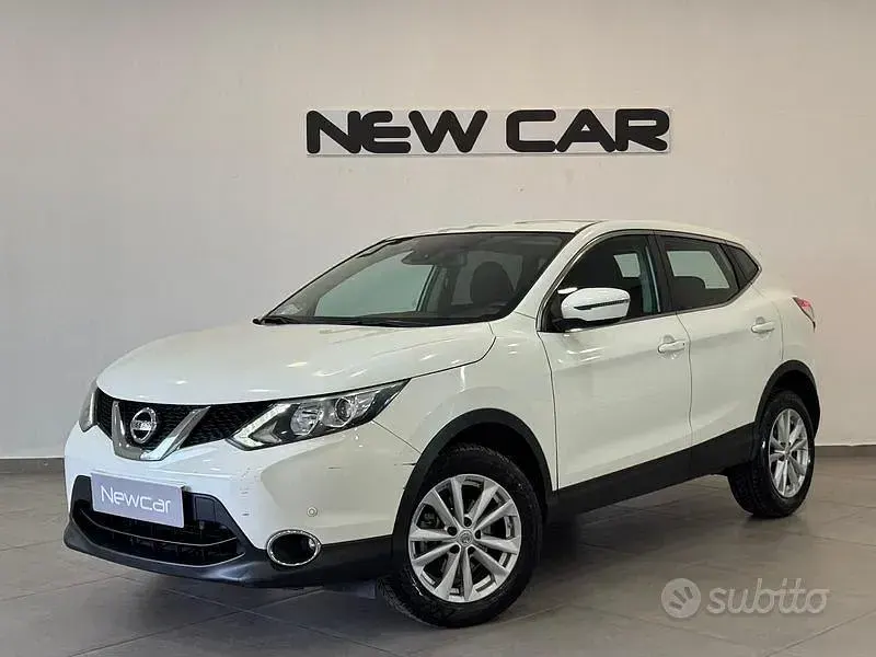 Usata Nissan Qashqai Tekna 110 CV (80 kW) 2015 Bianco SUV