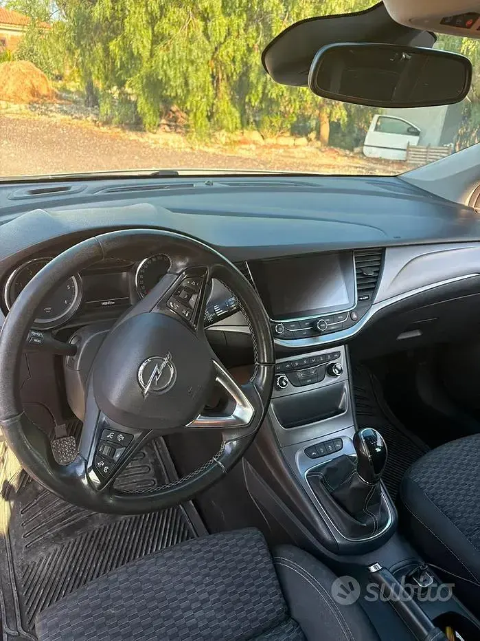 Usata Opel Astra 110 CV (80 kW) 2018 Grigio Station wagon