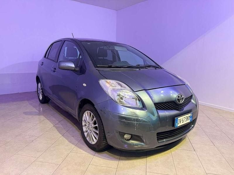 Usata Toyota Yaris 101 CV (74 kW) 2009 Antracite Berlina
