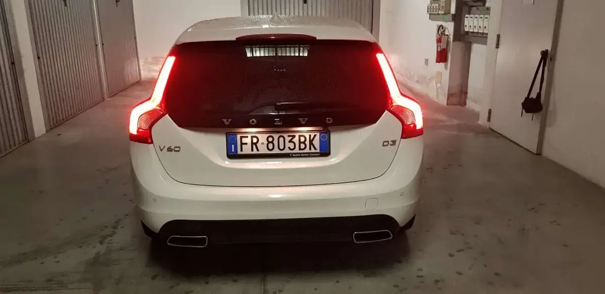Usata Volvo V60 150 CV (110 kW) 2018 Station wagon