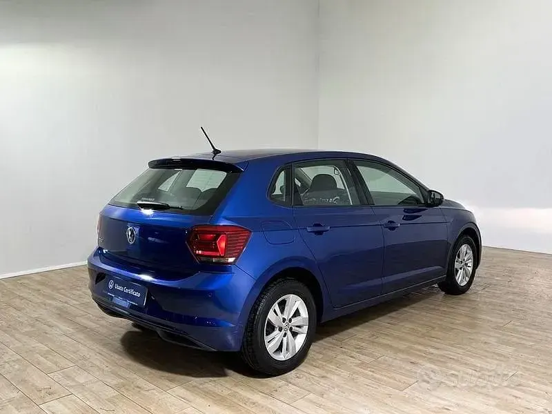 Usata VW Polo Comfortline 80 CV (58 kW) 2018 Reef blue Utilitaria