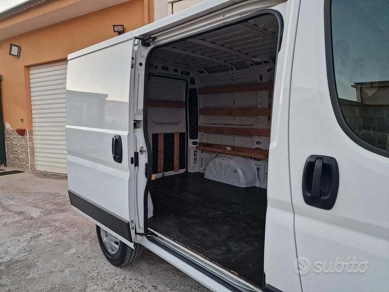 Usata Fiat Ducato 131 CV (96 kW) 2019 Bianco Furgone