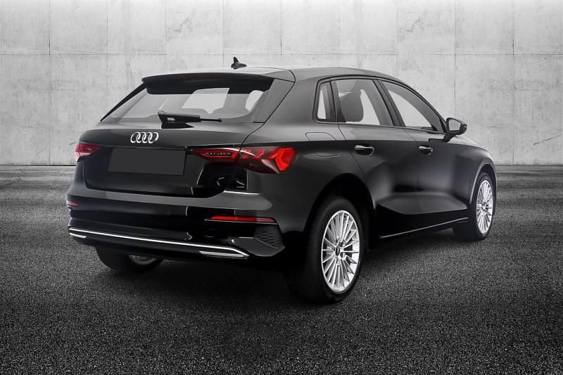 Usata Audi A3 e-tron Advanced 204 CV (150 kW) 2022 Nero metallizzato Utilitaria
