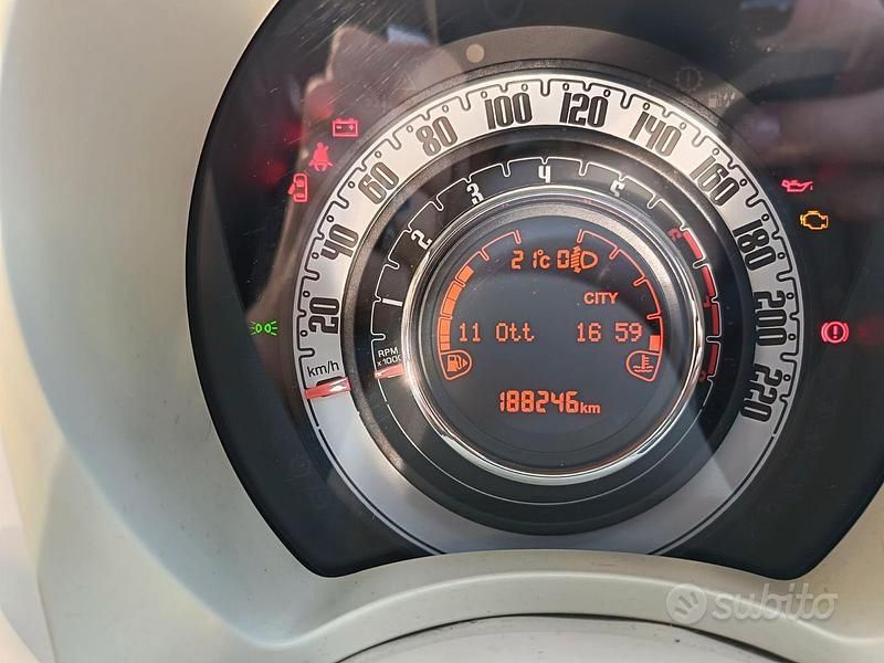 Usata Fiat 500 69 CV (50 kW) 2017 Utilitaria