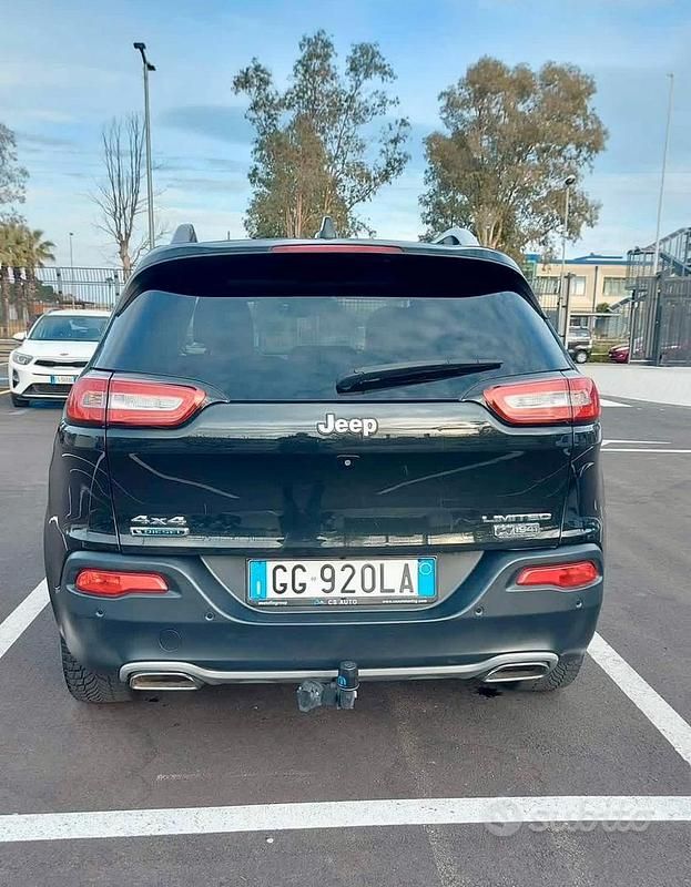 Usata Jeep Cherokee 200 CV (147 kW) 2015 SUV