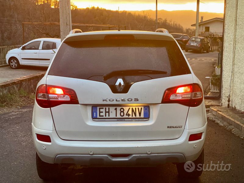 Usata Renault Koleos 175 CV (128 kW) 2011 Bianco SUV