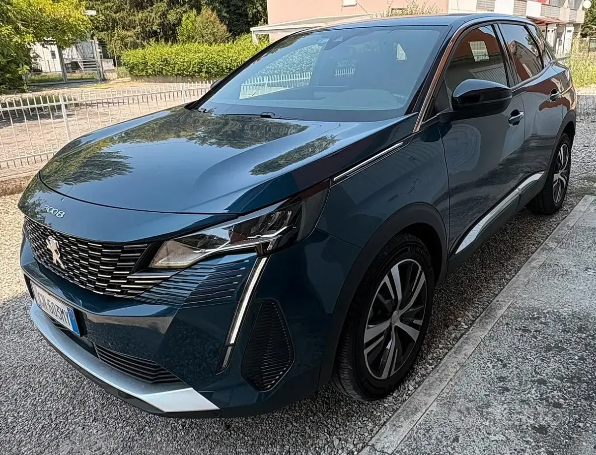 Usata Peugeot 3008 131 CV (96 kW) 2023 Bluazzurro SUV