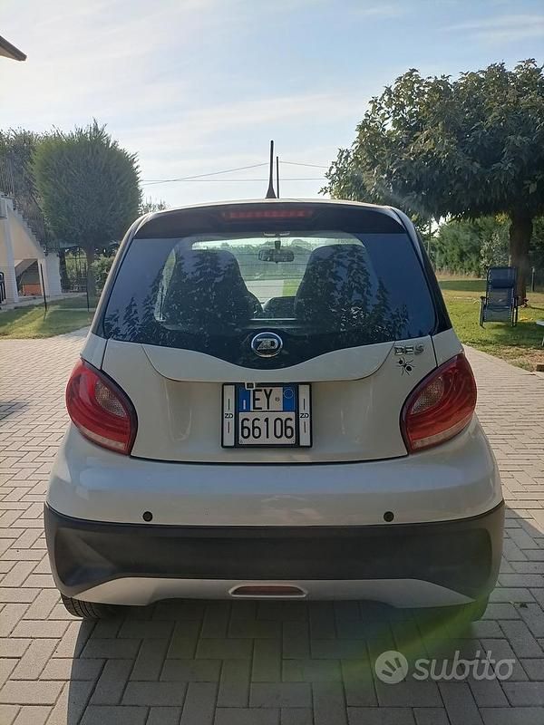 Usata Zhidou D2 16 kW (23 CV) 2022 Beige Utilitaria