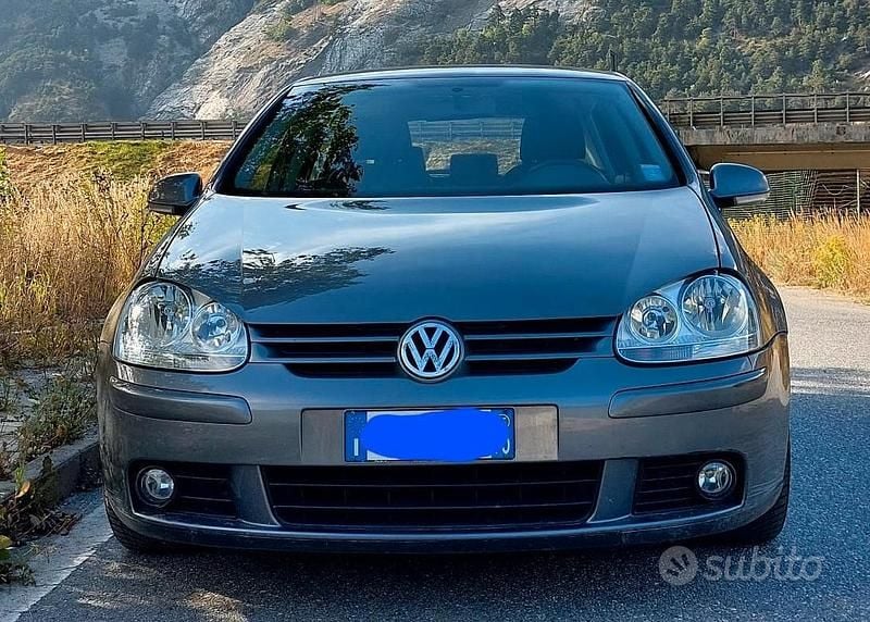 Usata VW Golf IV 140 CV (102 kW) 2005 Berlina