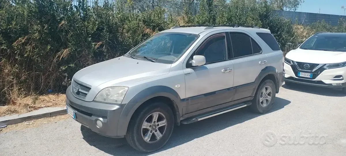 Usata Kia Sorento 140 CV (102 kW) 2005 Grigio SUV