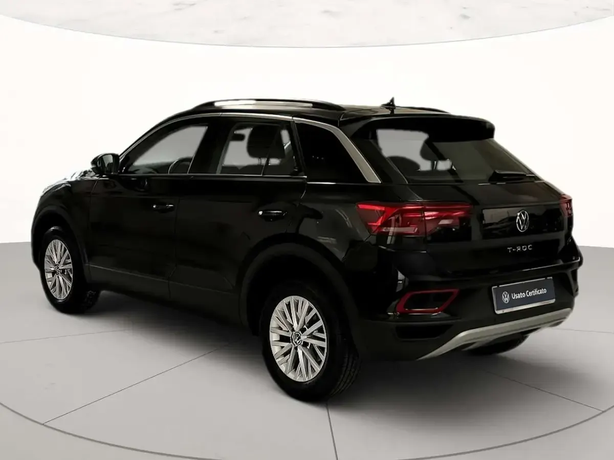 Usata VW T-Roc Life 150 CV (110 kW) 2025 Deep black perlato SUV