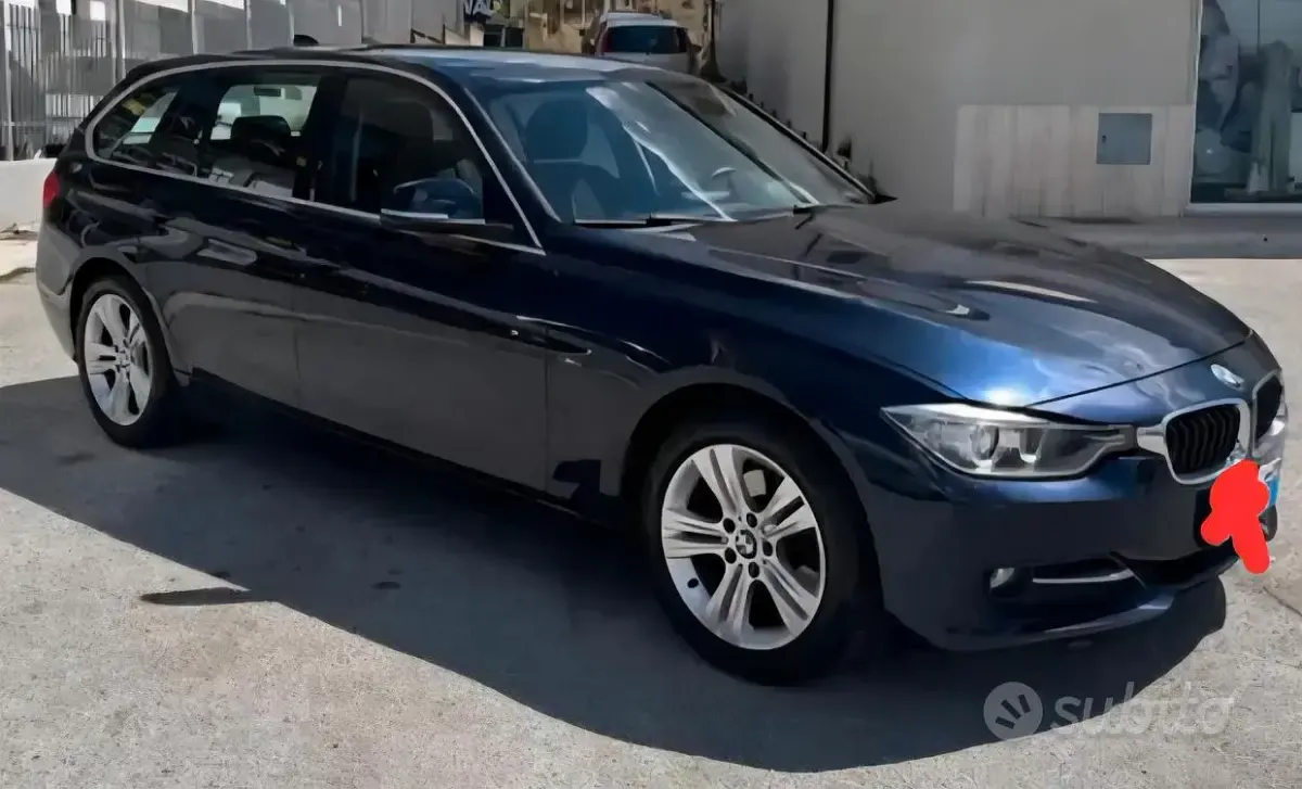 Usata BMW 320 Sport Line 184 CV (135 kW) 2012 Blu Station wagon