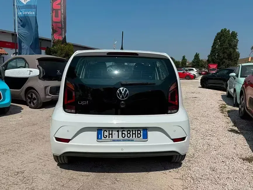 Usata VW up! Beats 65 CV (47 kW) 2022 Bianco Utilitaria