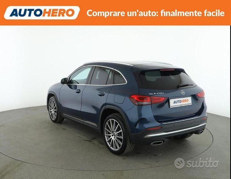 Usata Mercedes GLA250 Premium 160 CV (117 kW) 2023 Blu SUV