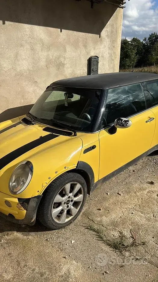 Usata Mini Cooper 116 CV (85 kW) 2002 Giallo Utilitaria