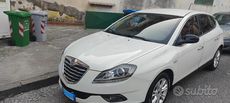Usata Lancia Delta 105 CV (77 kW) 2011 Bianco Utilitaria