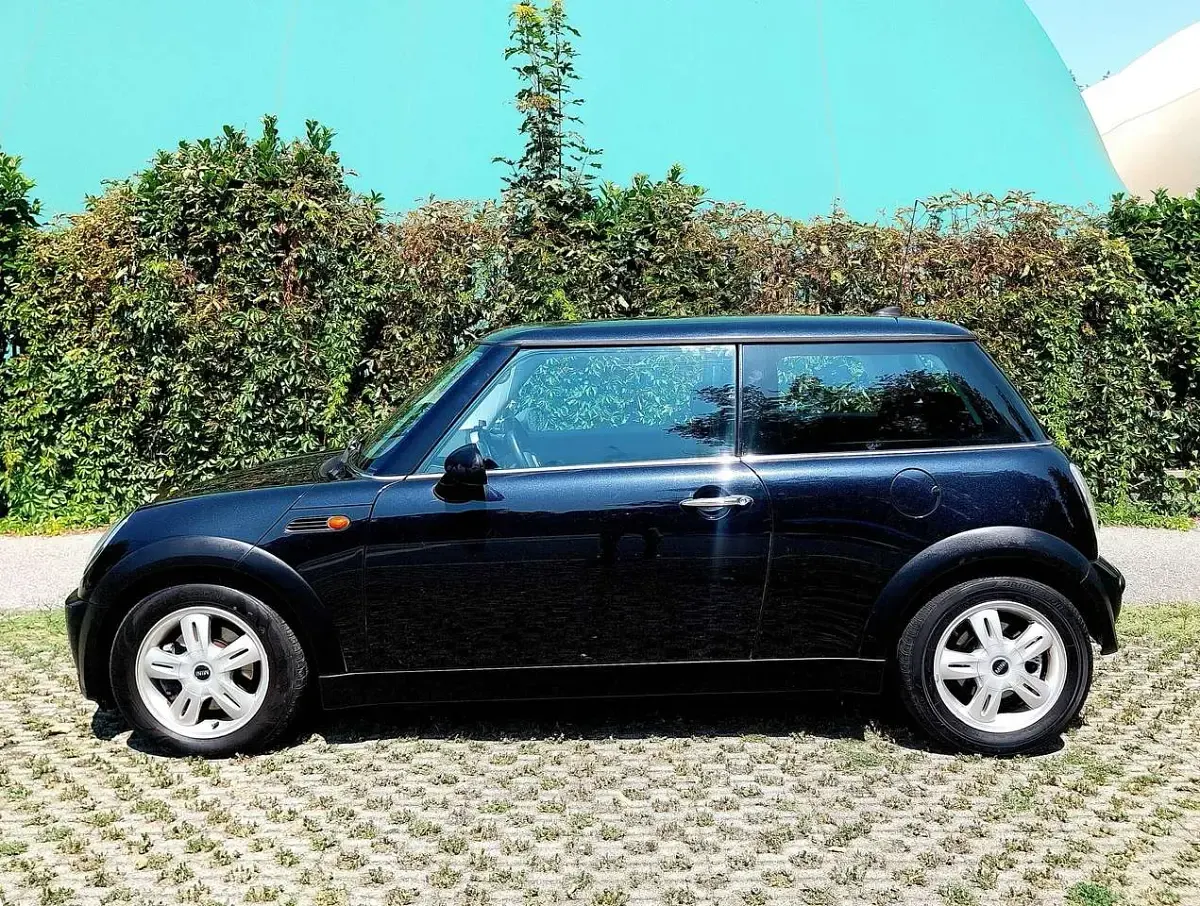 Usata Mini ONE 90 CV (66 kW) 2006 Nero Utilitaria