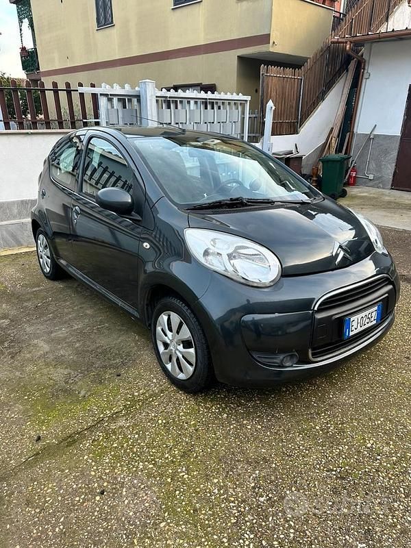 Usata 2011 Citroën C1 Due volumi | 4000 € (Buon prezzo) - Immagine 1/3