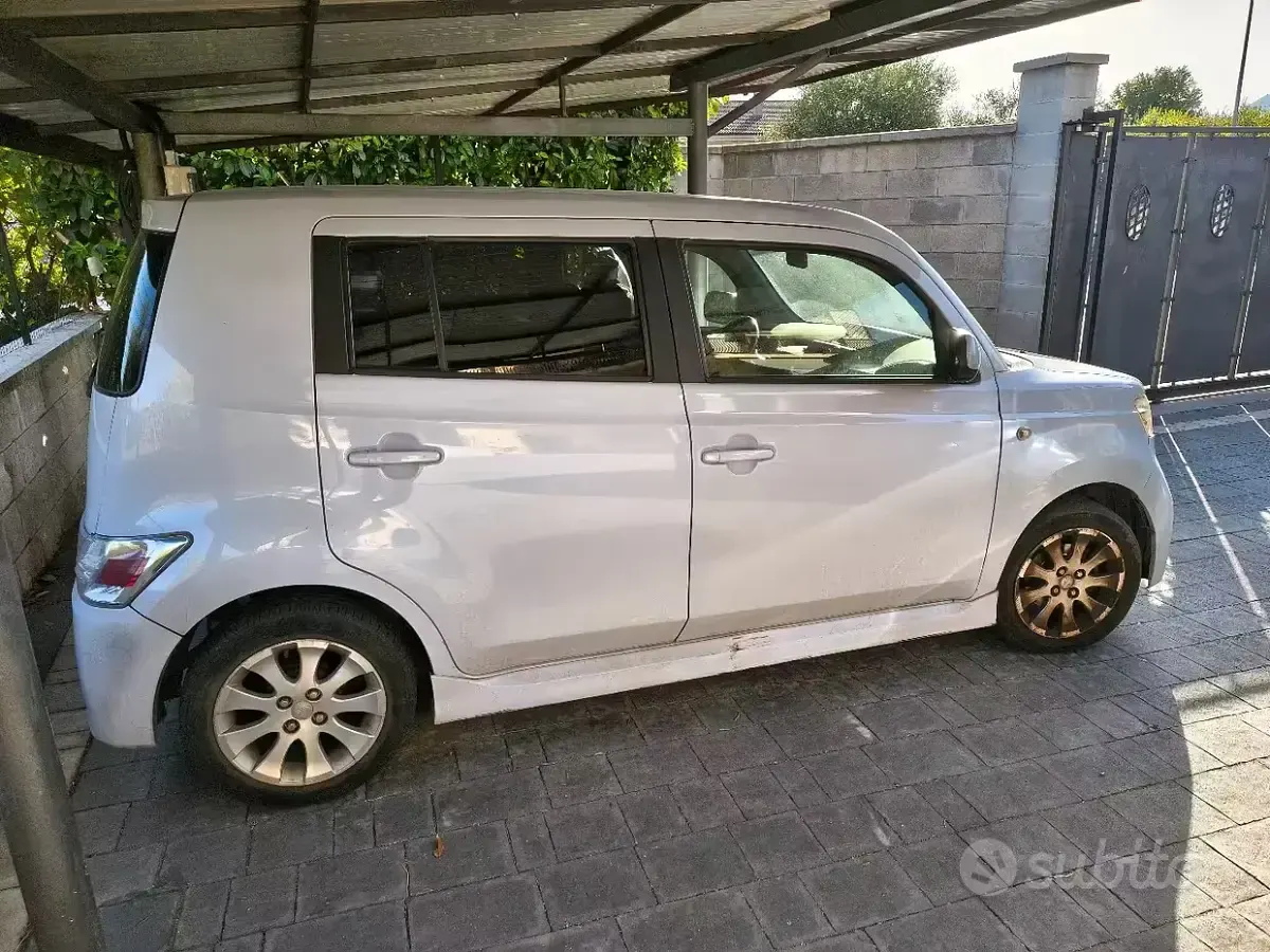 Usata Daihatsu Materia 91 CV (66 kW) 2007 Bianco Monovolume