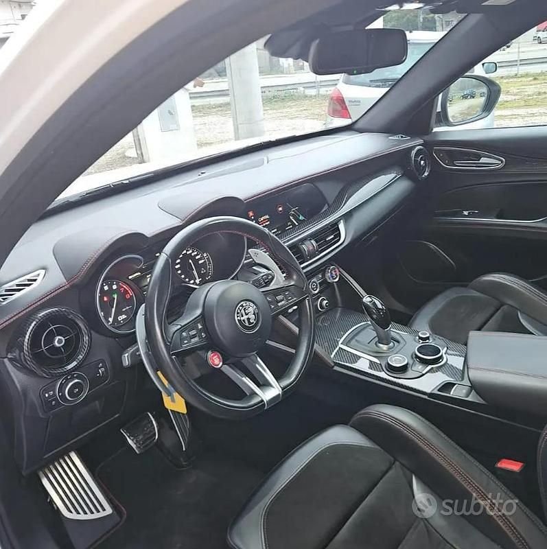 Usata Alfa Romeo Stelvio Quadrifoglio 510 CV (375 kW) 2019 Bianco SUV