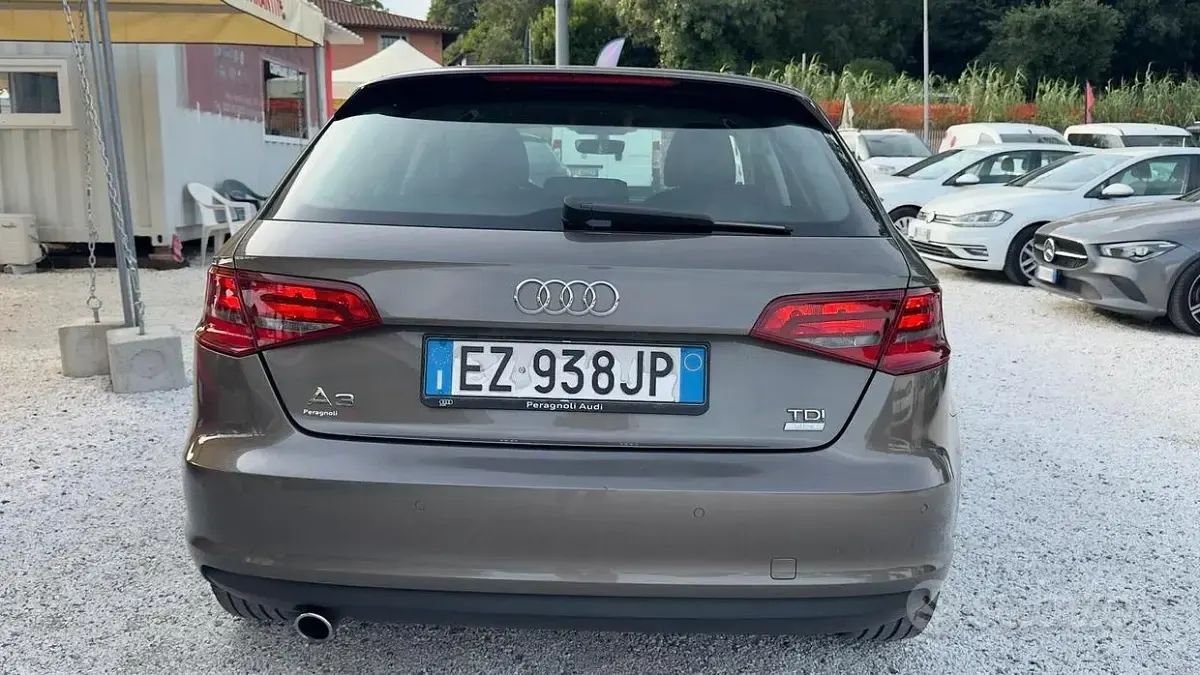 Usata Audi A3 Ambiente 110 CV (80 kW) 2015 Marrone Berlina