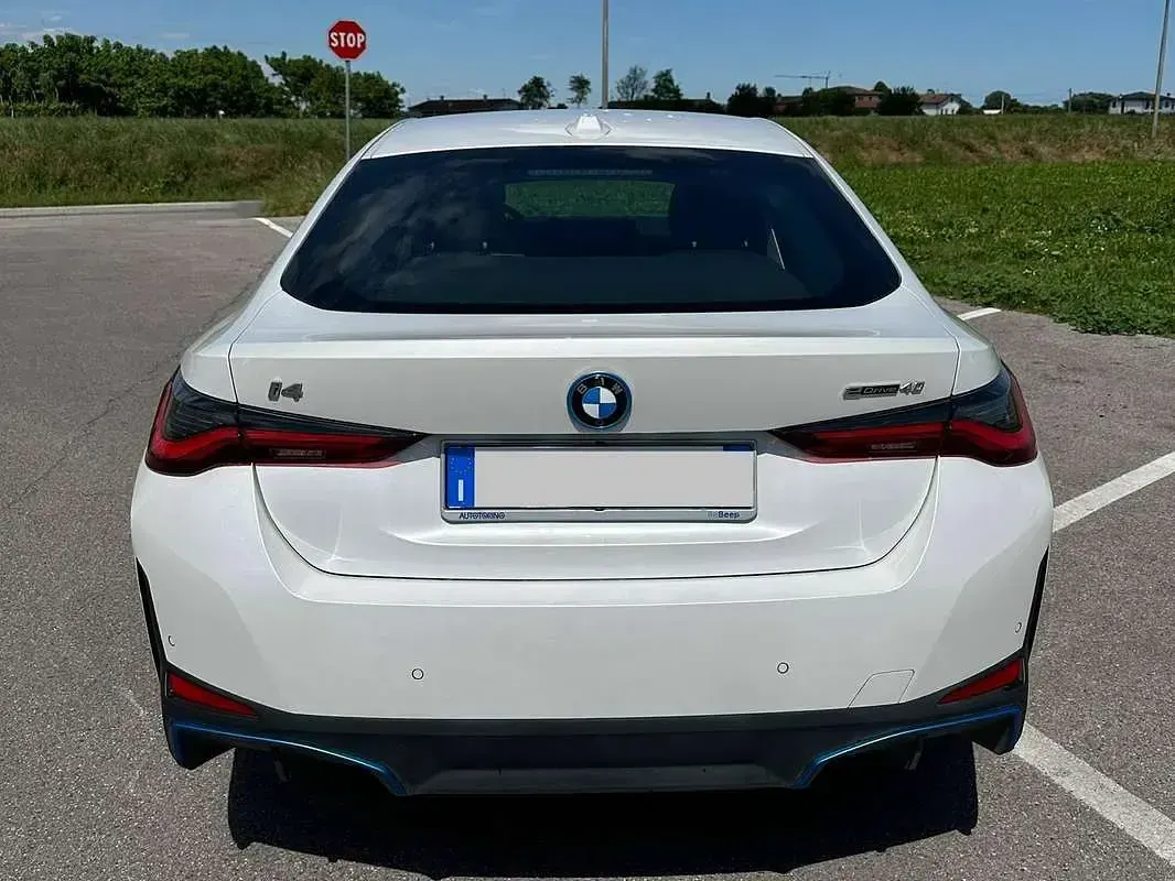 Usata BMW i4 Sport Line 105 kW (143 CV) 2022 Bianco Berlina