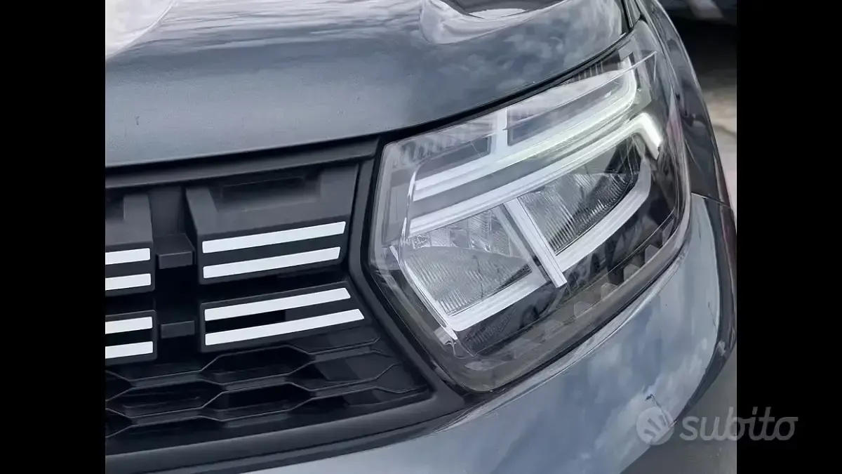 Usata Dacia Duster Comfort 116 CV (85 kW) 2023 Grigio SUV