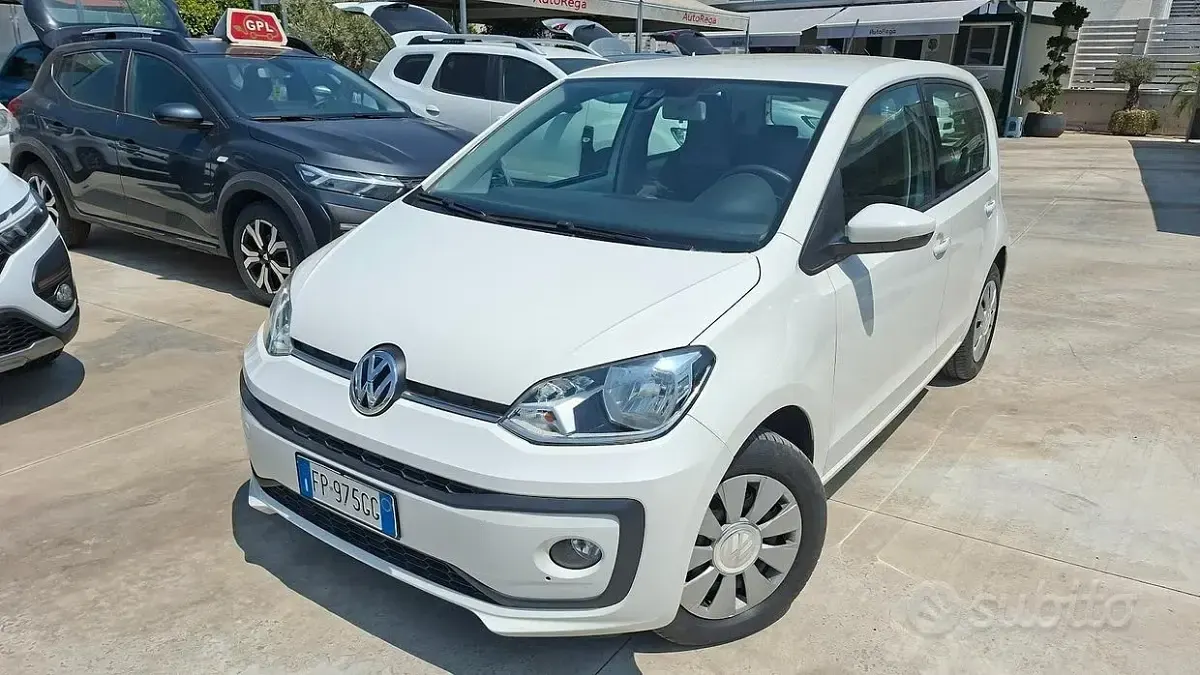Usata VW up! Move 75 CV (55 kW) 2018 Bianco Utilitaria