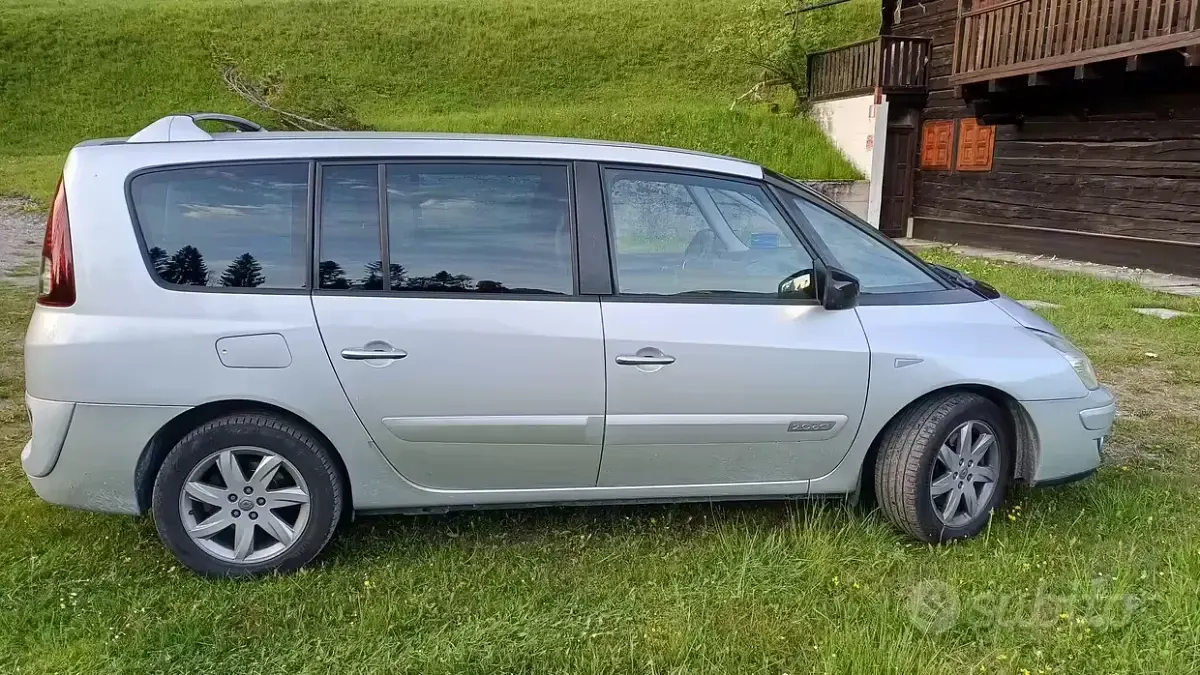 Usata Renault Grand Espace 175 CV (128 kW) 2012 Grigio Monovolume