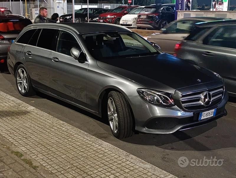 Usata Mercedes E220 170 CV (125 kW) 2018 Berlina