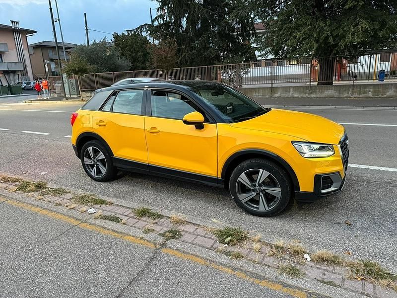 Usata Audi Q2 116 CV (85 kW) 2017 Giallo SUV