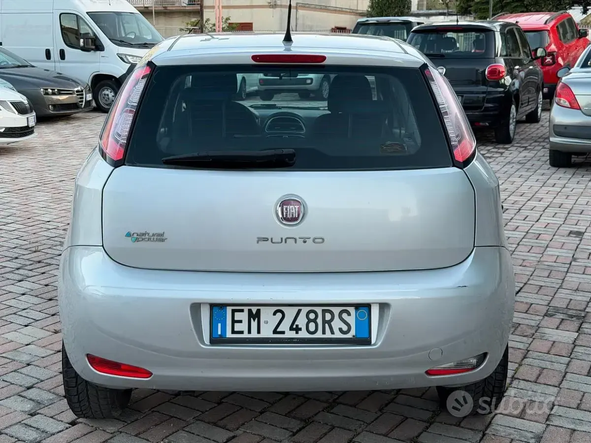Usata Fiat Punto Easy 70 CV (51 kW) 2012 Grigio Utilitaria