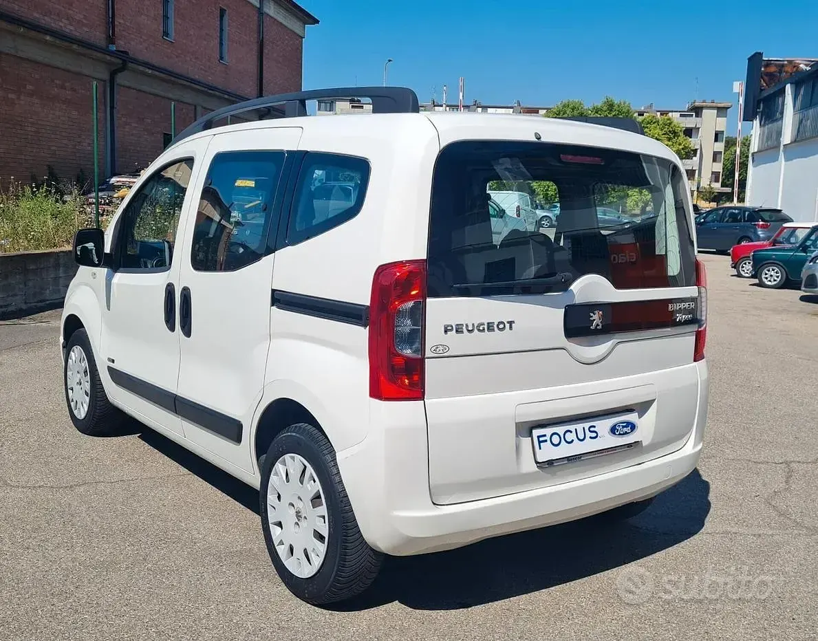 Usata Peugeot Bipper Style 75 CV (55 kW) 2015 Bianco Monovolume