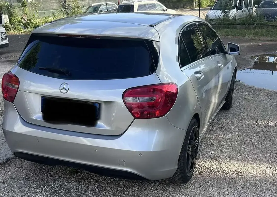 Usata Mercedes A180 109 CV (80 kW) 2012 Utilitaria