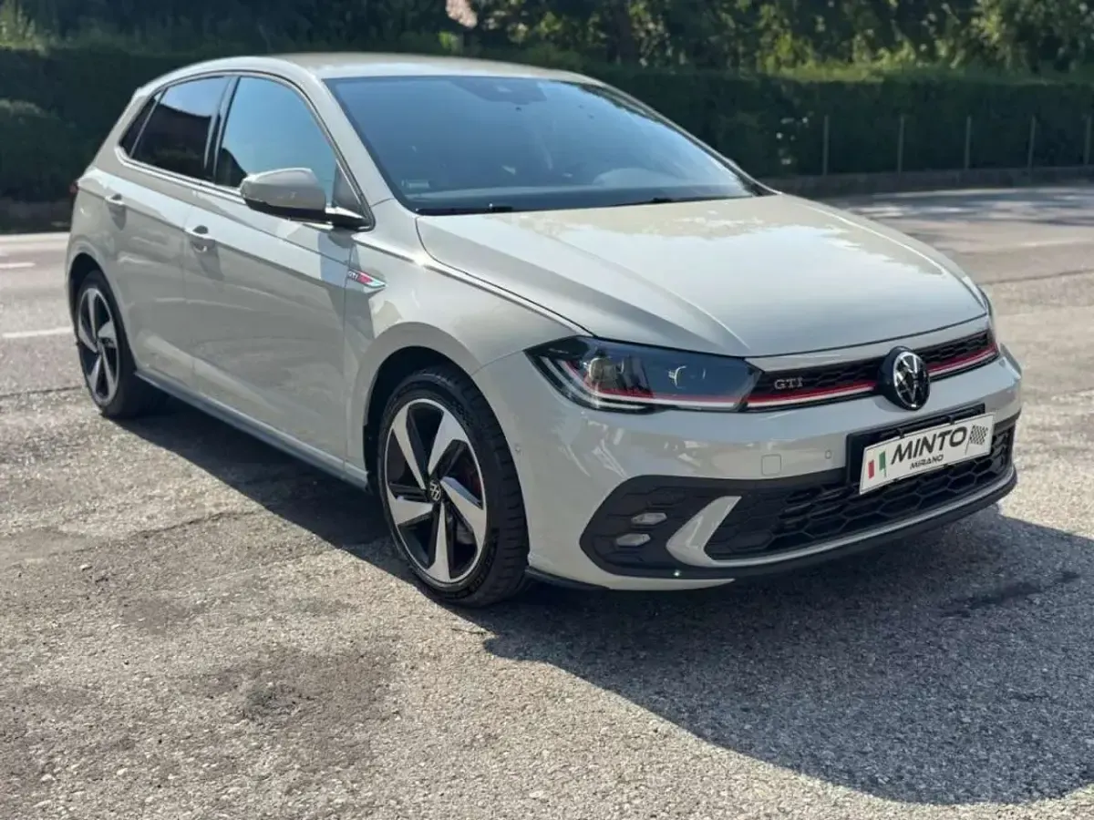 Usata VW Polo GTI 207 CV (152 kW) 2025 Grigio Utilitaria