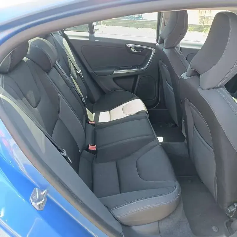 Usata Volvo S60 114 CV (83 kW) 2013 Berlina