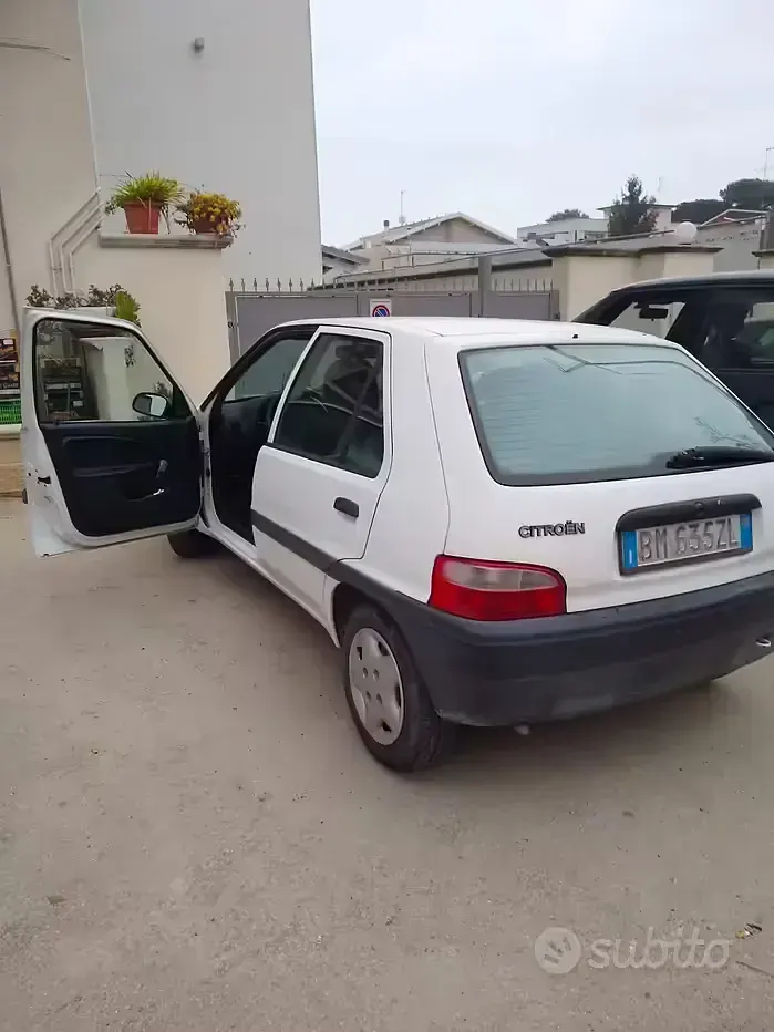 Usata Citroën Saxo 50 CV (36 kW) 2000 Bianco Utilitaria